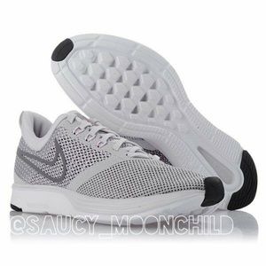 Nike • Worn Once Womens Gray / Pink Zoom Strike Sneakers 9.5 Reflective Lace Up